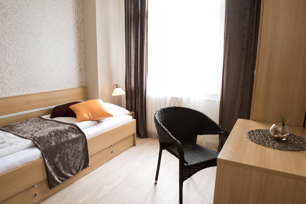 Hotel Imos Břeclav Exterior foto